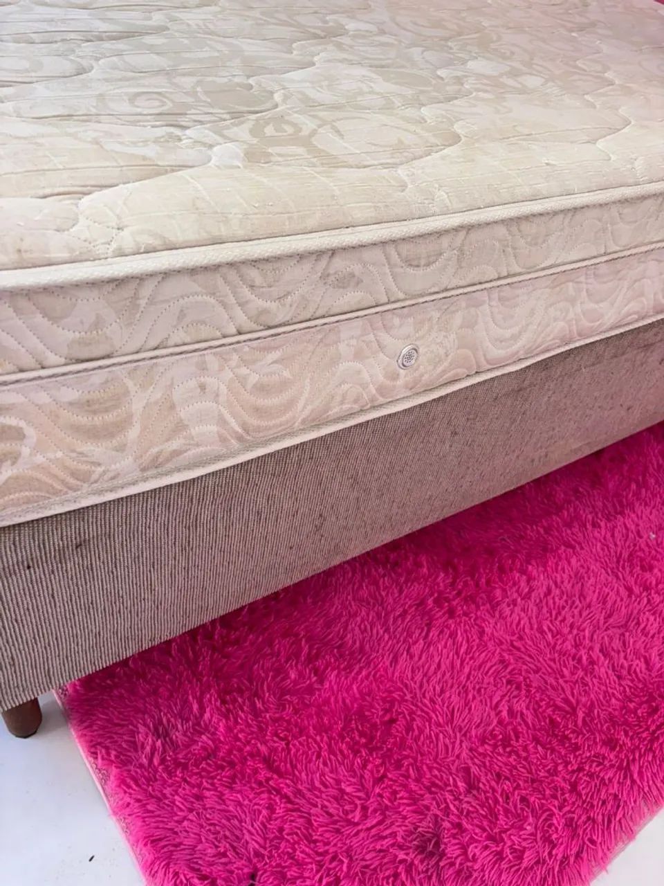 Single bed with spring mattress64341863527427123