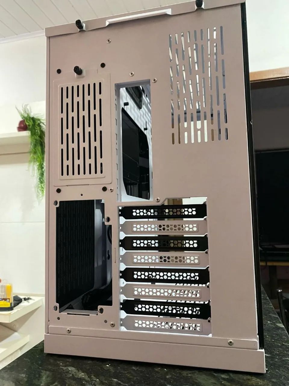 Gabinete Lian Li PC-O11 Dynamic - Foto 4