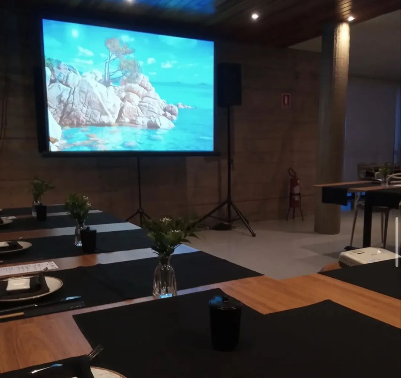 Aluguel de projetor e tela  - Foto 2