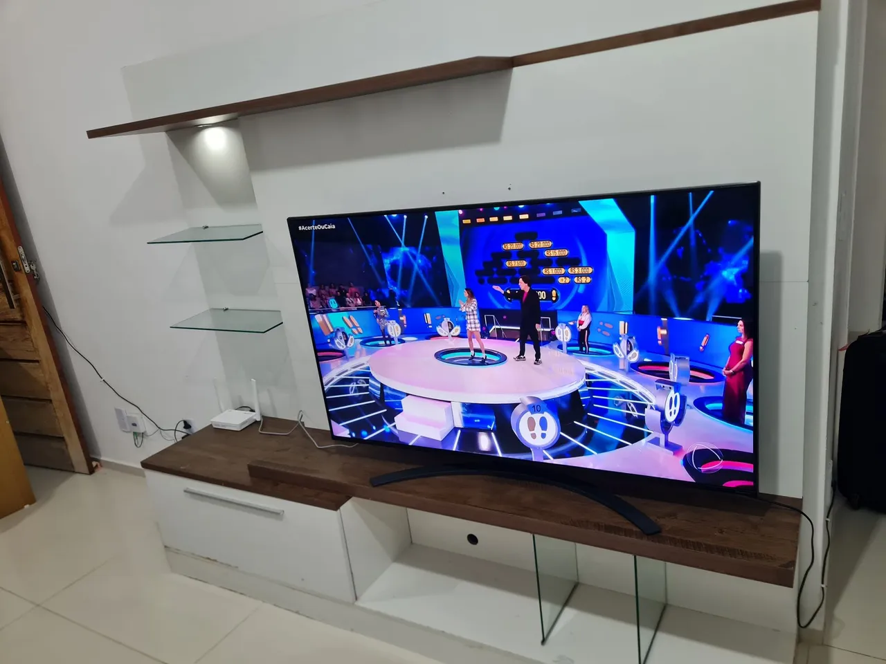 Rack com painel integrado