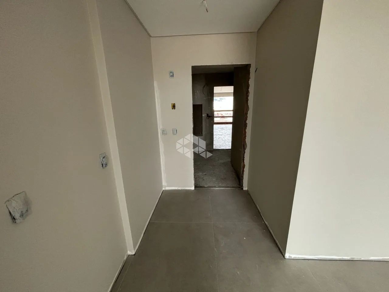 Apartamento com 02 quartos/dormitórios no bairro Campinas, em São José- SC - Foto 2