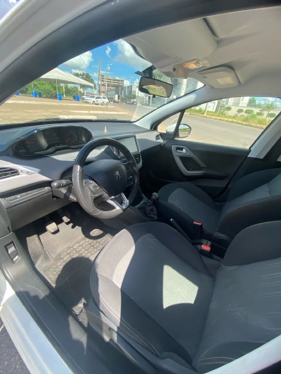 PEUGEOT 208 - 2016/17 - Foto 5