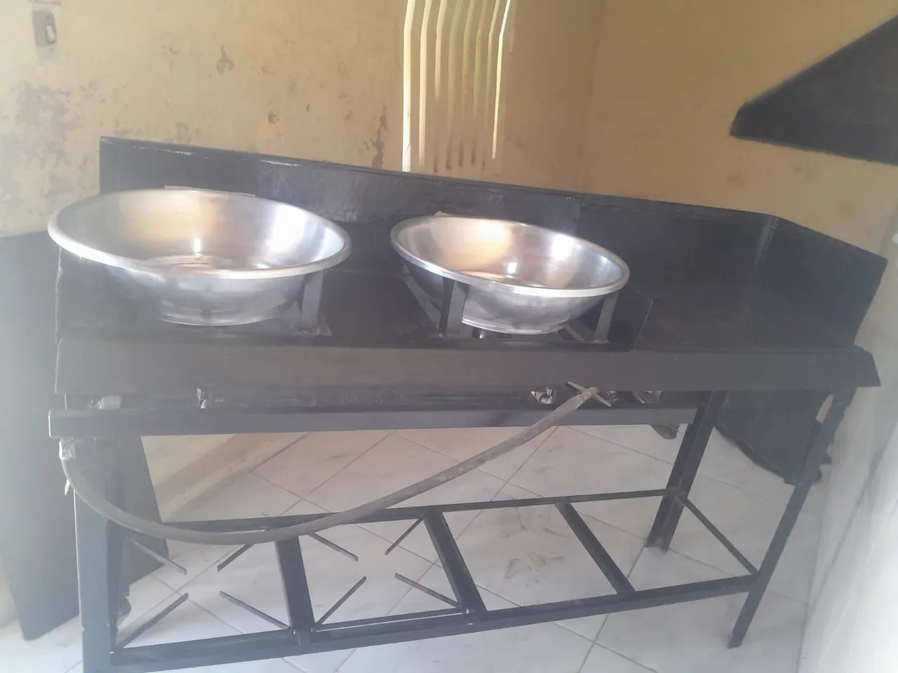 Fogão industrial com 2 tacho 