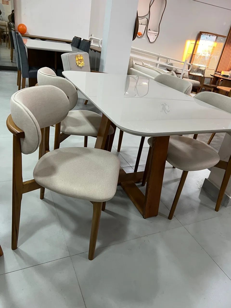 Mesa de Jantar Alto Padrão 4 Cadeiras NOVA