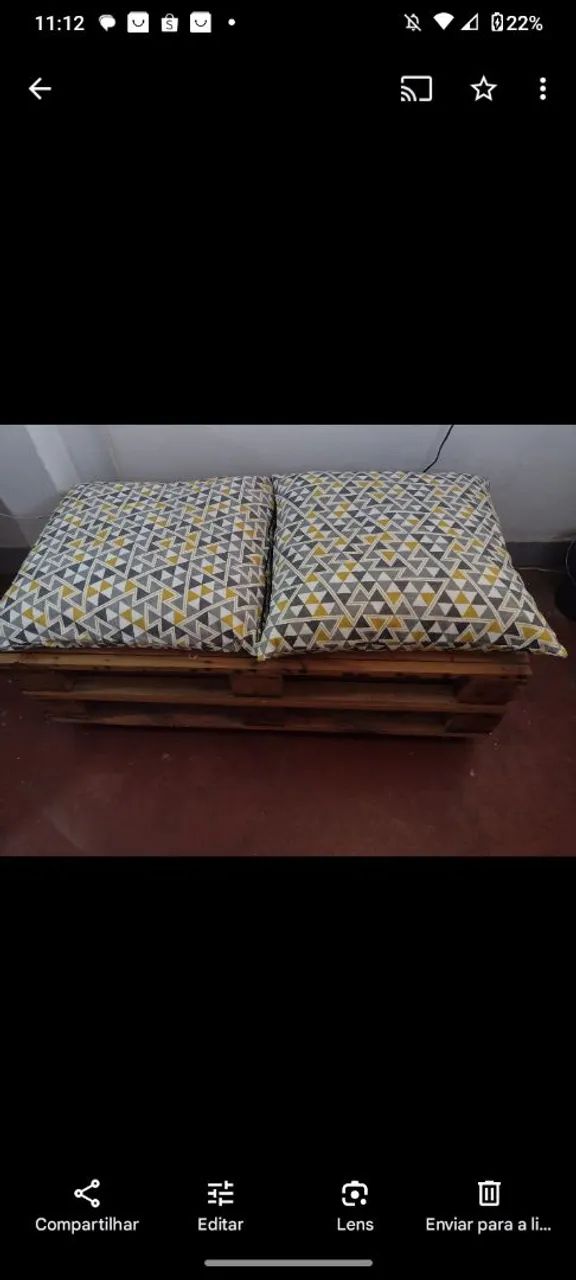 Sofá de Pallet com 2 Lugares e Almofadas Estilosas - Foto 2