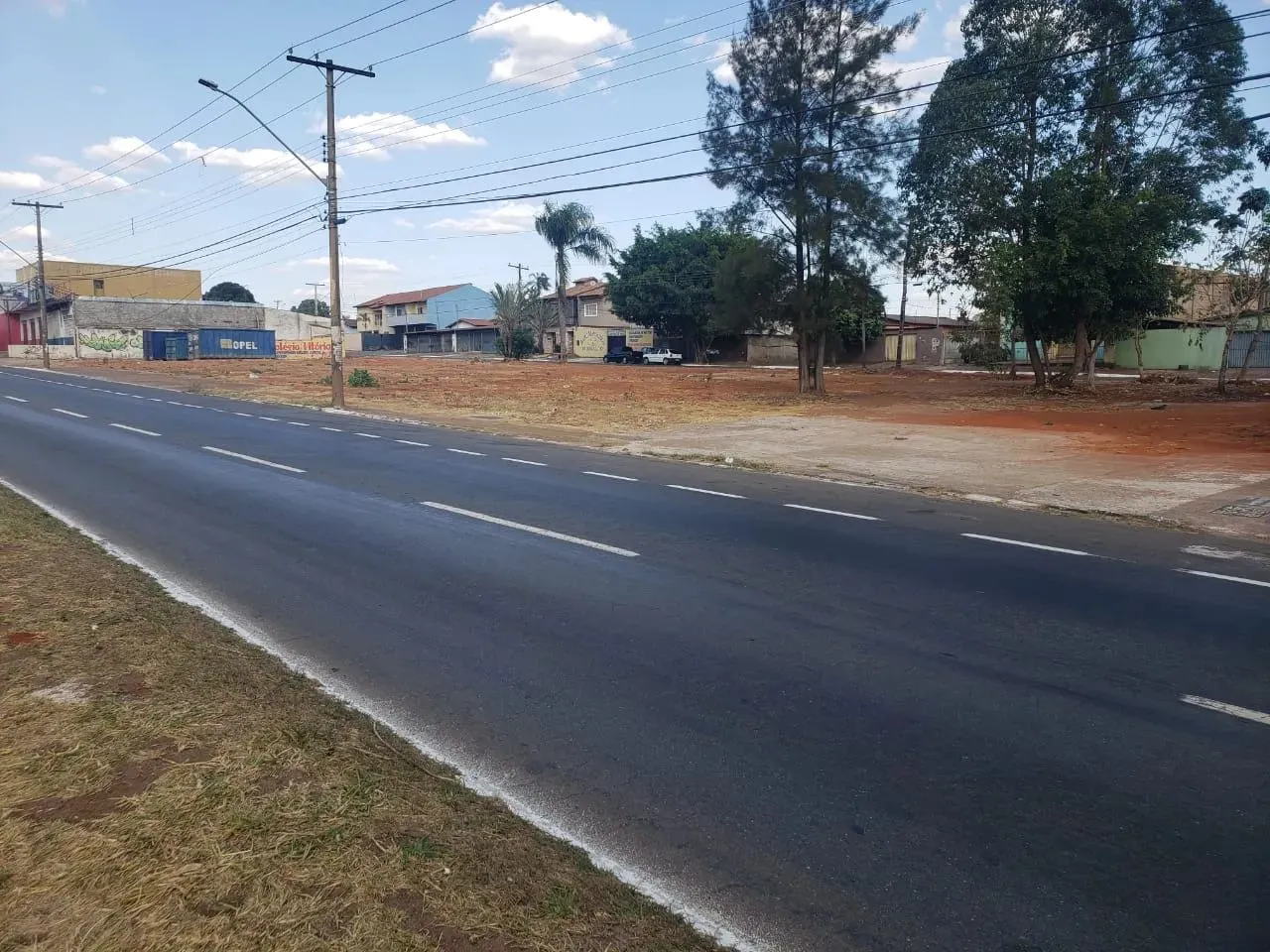 Lote/Terreno para aluguel com 375 metros quadrados em Jardim Guanabara - Goiânia - Goiás