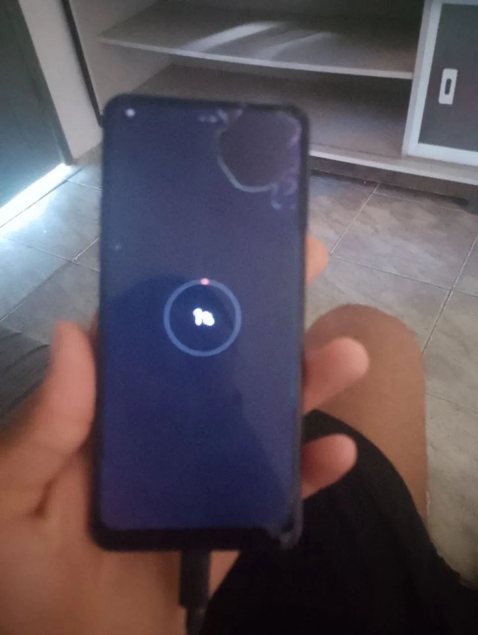 Tela de Celular Quebrada te que troca a tela mais tá tudo bom