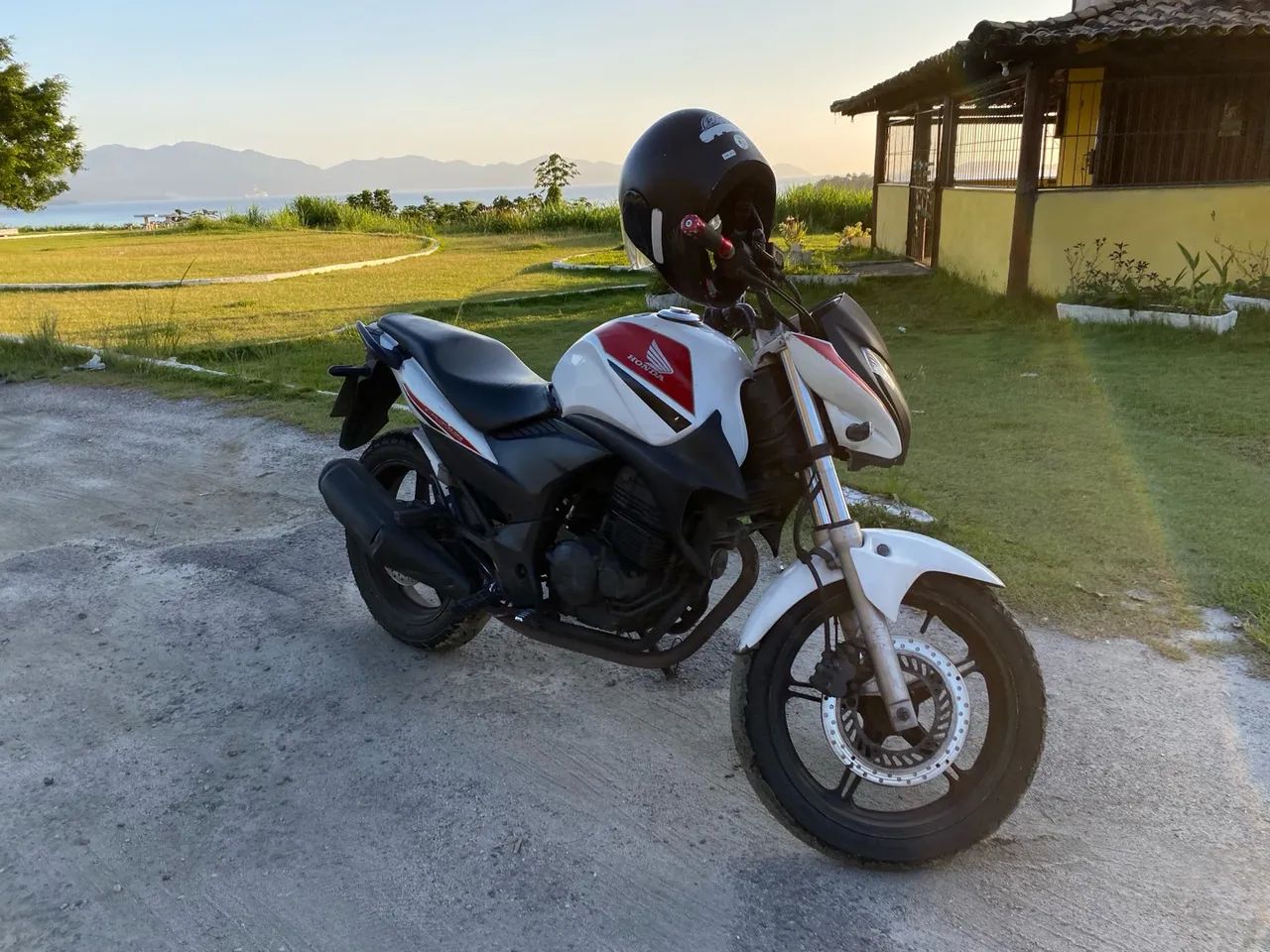 Cb 300r HOLLYWOOD 