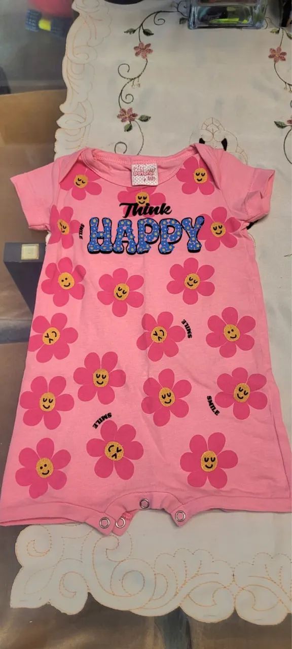 Macacão rosa para bebê 