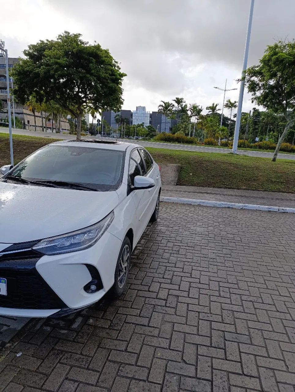 Yares Sedan Top De Linha Com Teto Solar!!! - Foto 2
