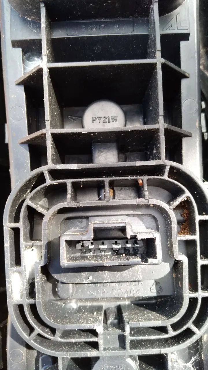 Lanterna Traseira Direita Renault  Duster  - Foto 3
