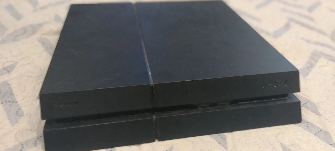 Console Playstation 4 Fat