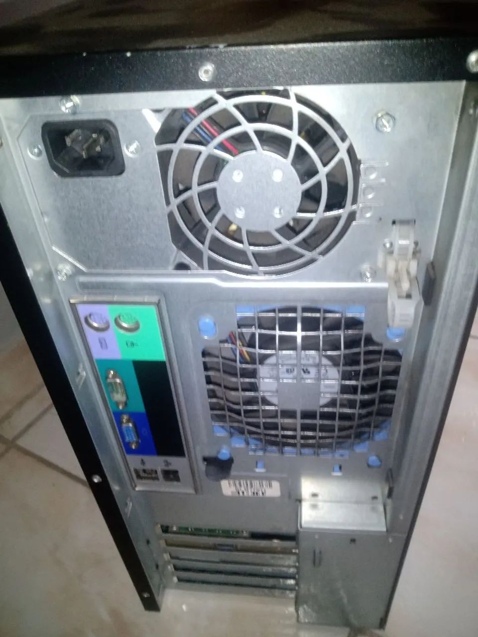 Servidor Dell Power Edge 840 - Foto 2