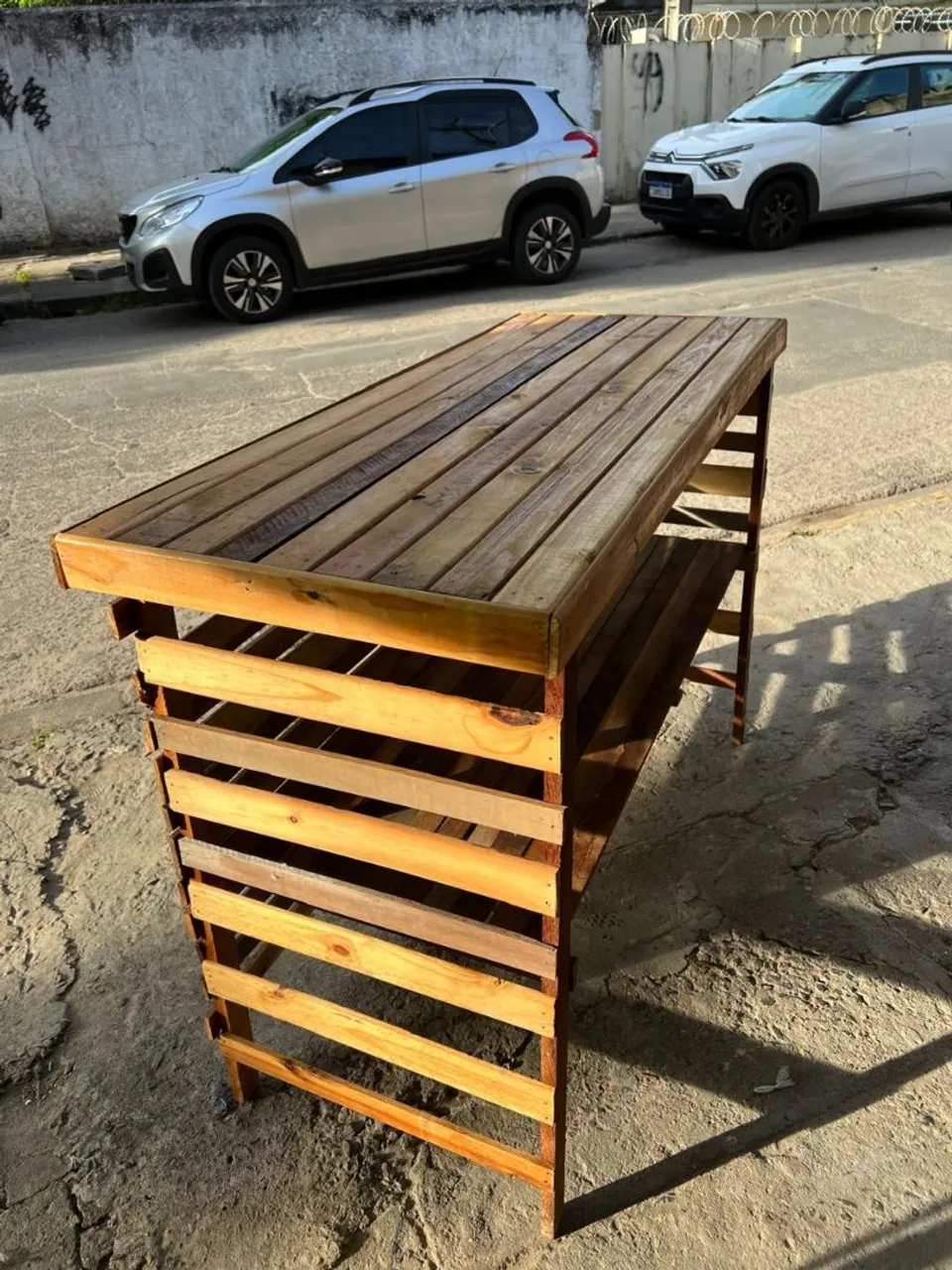 Mesa/Bancada de madeira rústica