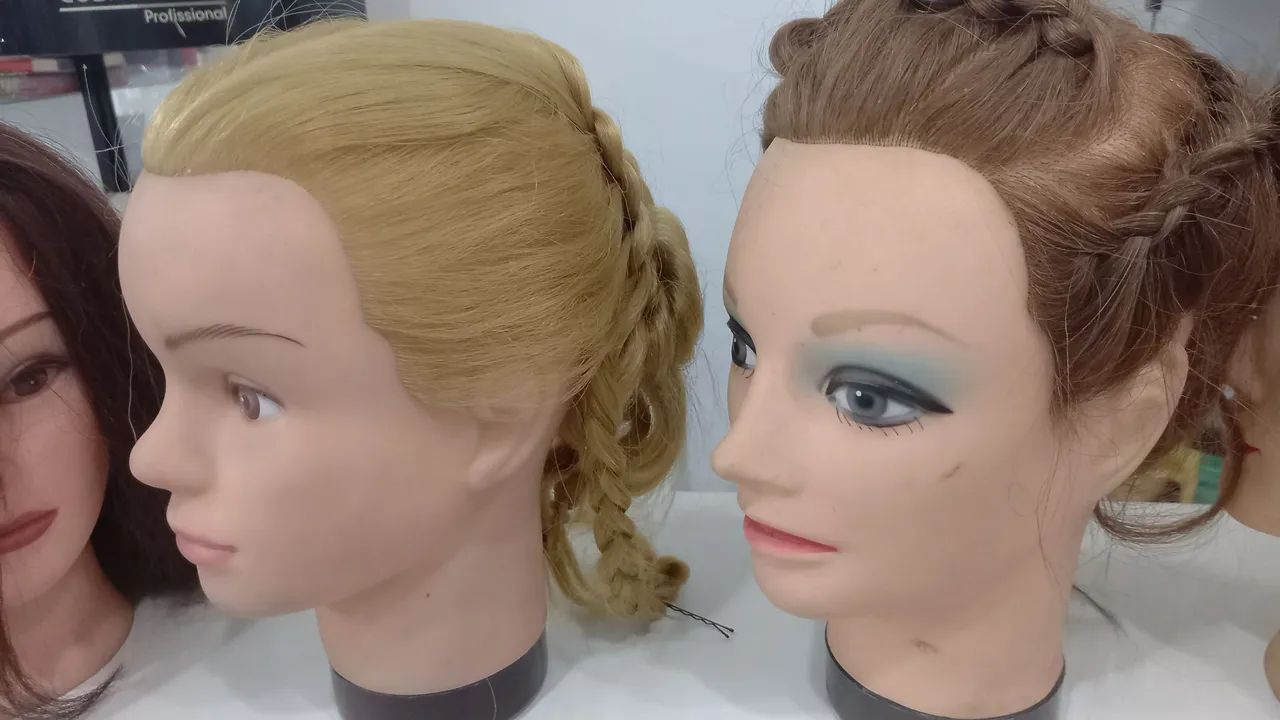 Manequins  com cabelo sintético  para Treinar cortes  ou penteados  - Foto 2