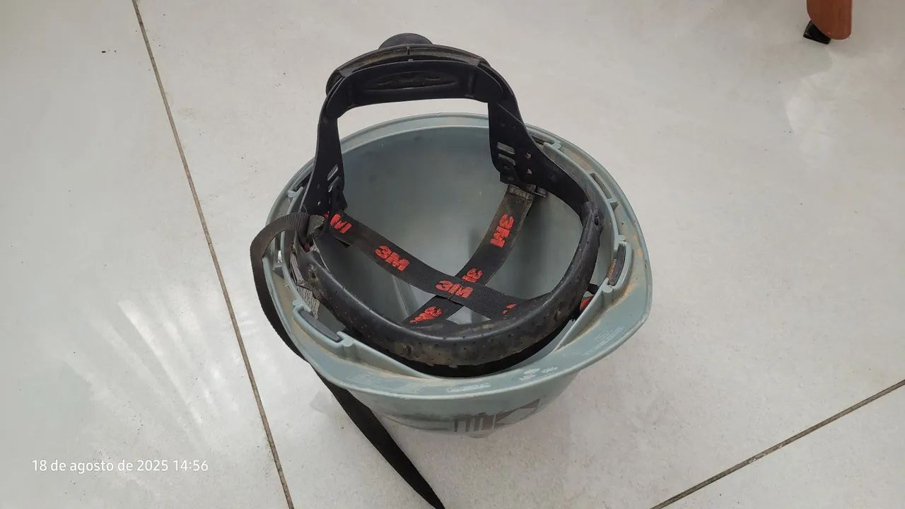 Doação Capacete EPI de segurança para obra - Foto 5