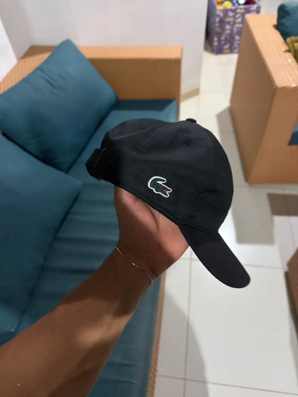 Bone ?Cap? original Lacoste nunca usado