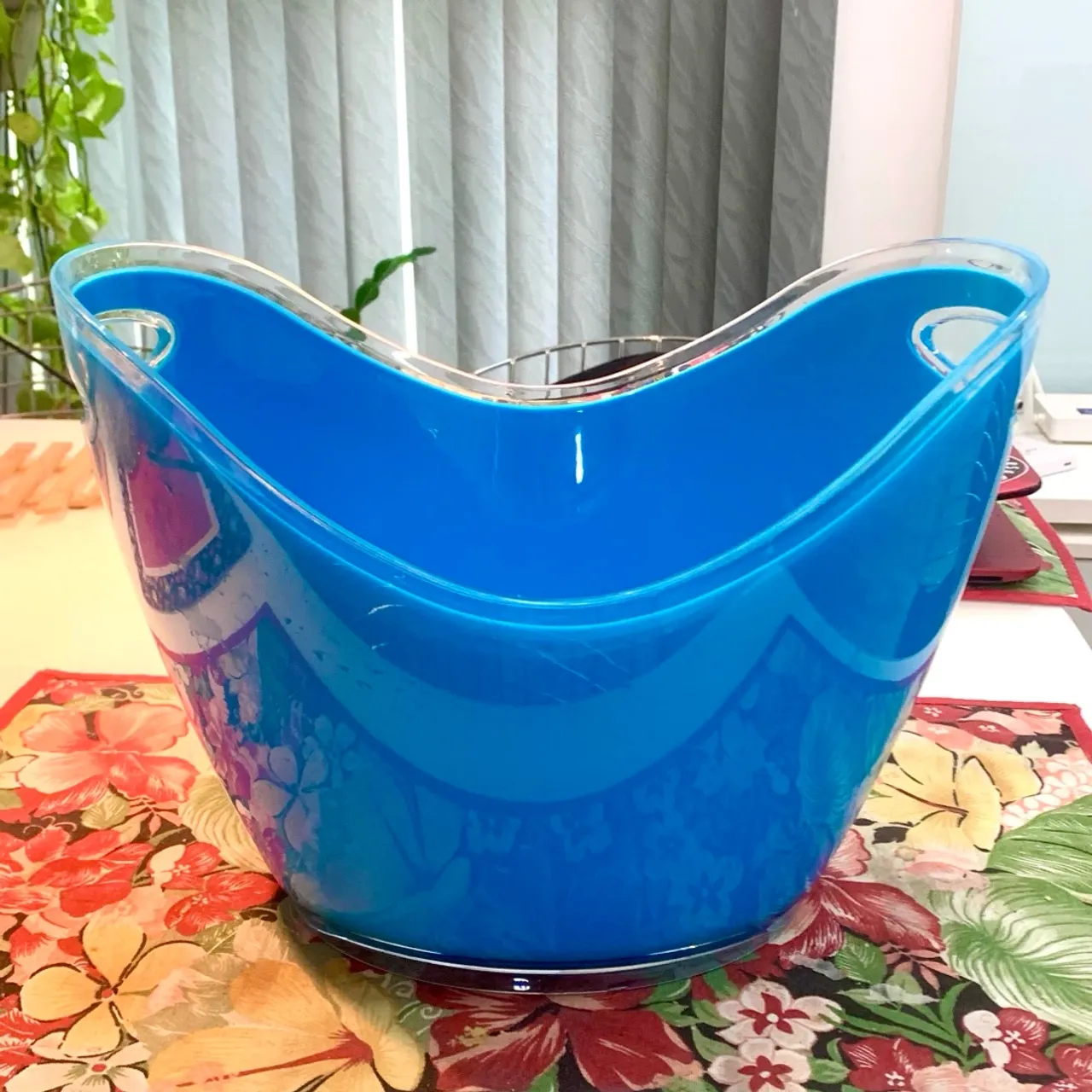 Champanheira Acrílico Azul