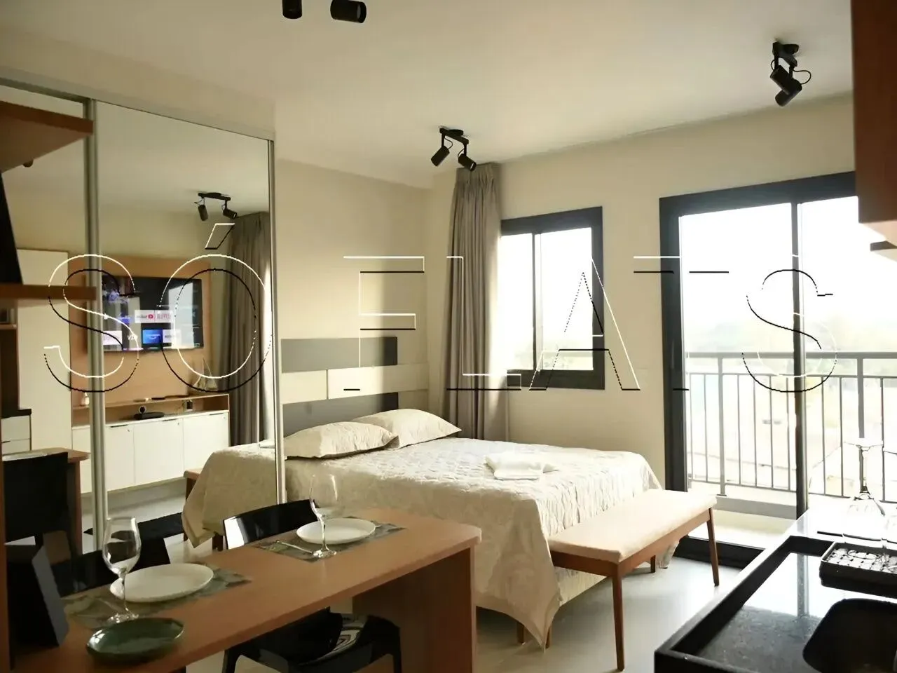 Studio Is Moema, flat disponível para locação, contendo 32m² e 1 dormitório.