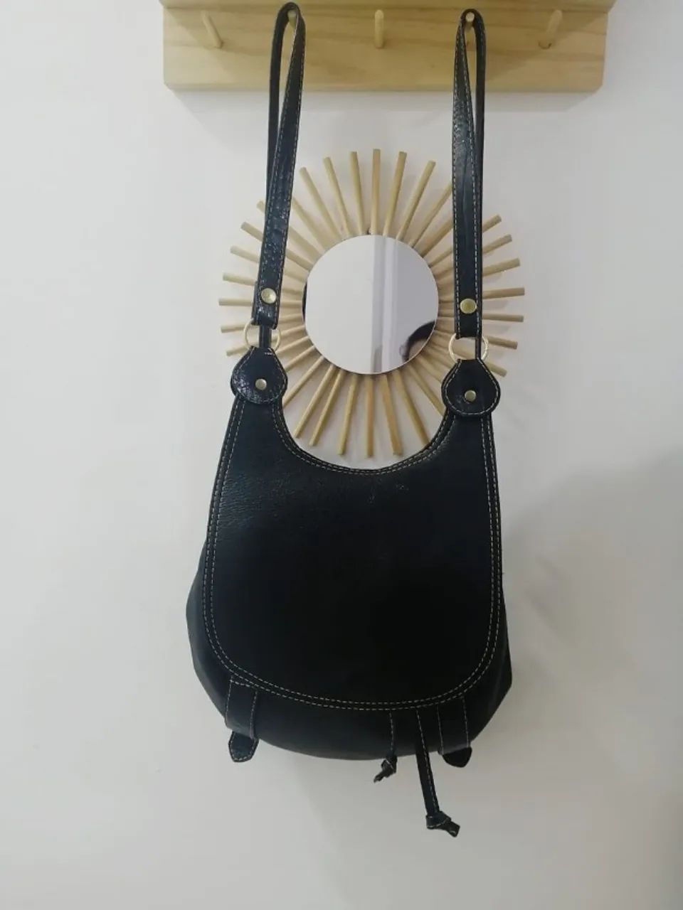 bolsa/mochila, marca sn couros, cor preta, pequena