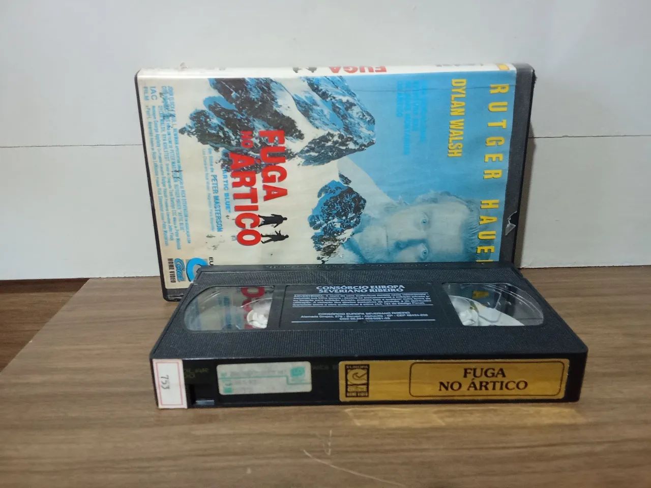 vhs filme fuga no Ártico (legendado) - Foto 4