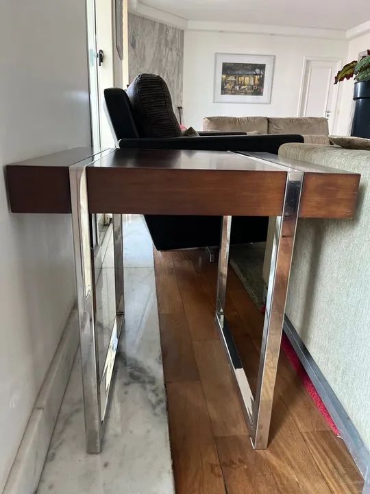 Mesa de canto em madeira maciça Pés em metal - Foto 3