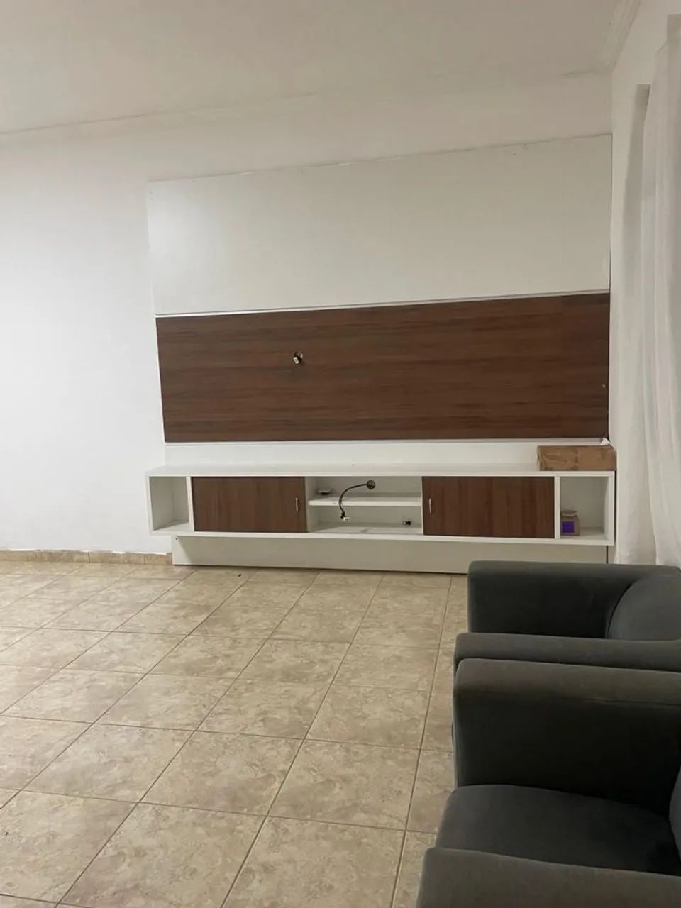 ALUGO / CASA COM PISCINA/ NÃO PAGA AGUA E NEM ENERGIA. 3800 - Foto 2