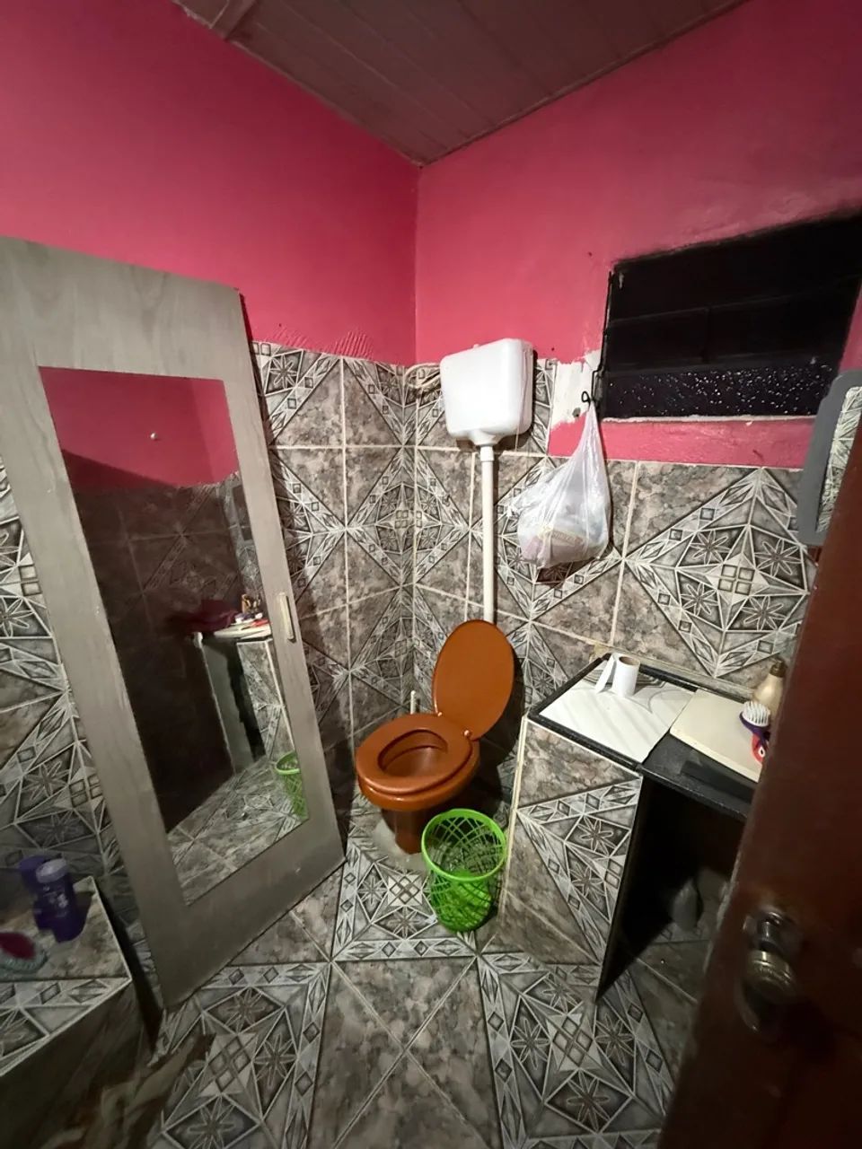 ALUGO APTO COM 2 quartos -LÍRIO DO VALE 2 - Foto 2