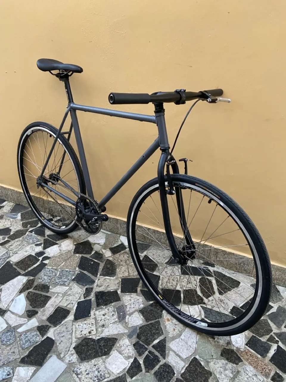 Bicicleta Caloi 10 FIXA SINGLE Aro 700