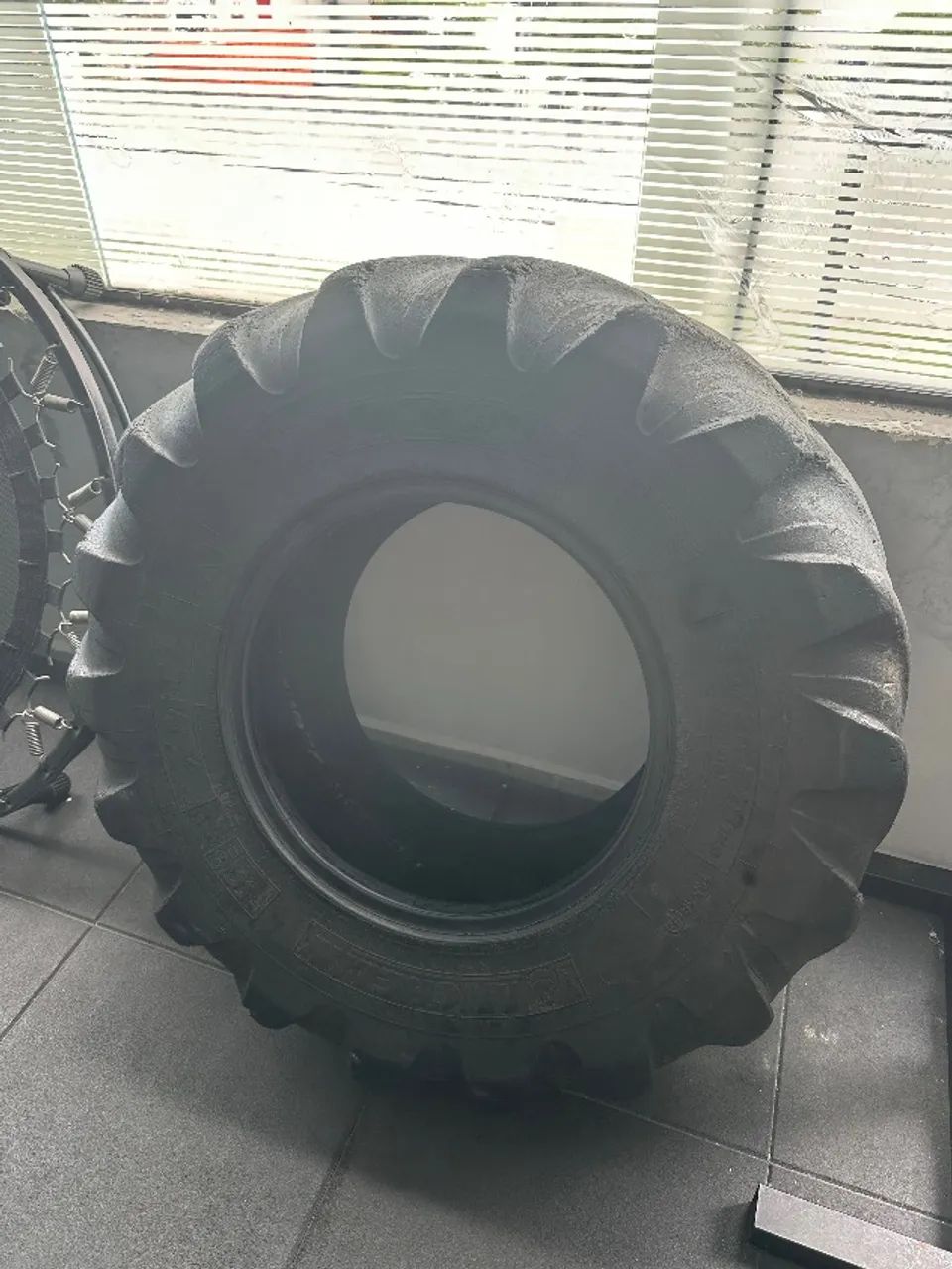 Pneu de trator para funcional / Crossfit64314891850498120
