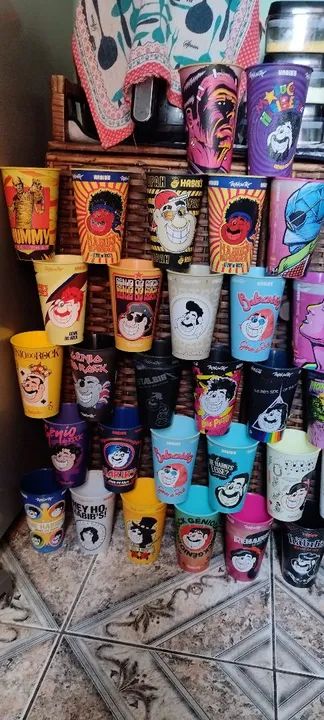 kit de copos rock rio , coleção antiga  - Foto 2