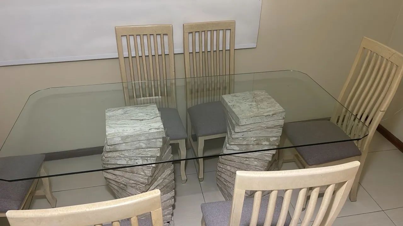 Mesa de vidro64352820180226120