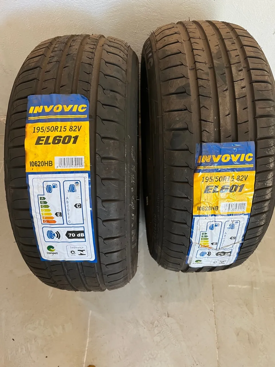 Pneus aro 15 $390 und