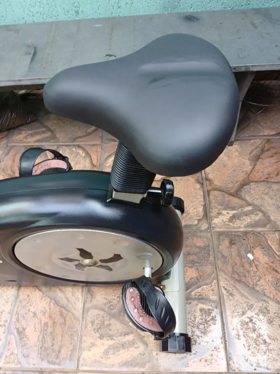 Ate 10x sem Juros -Bicicleta Ergométrica Eletromagnética Vertical Kikos - Super Conservada - Foto 4