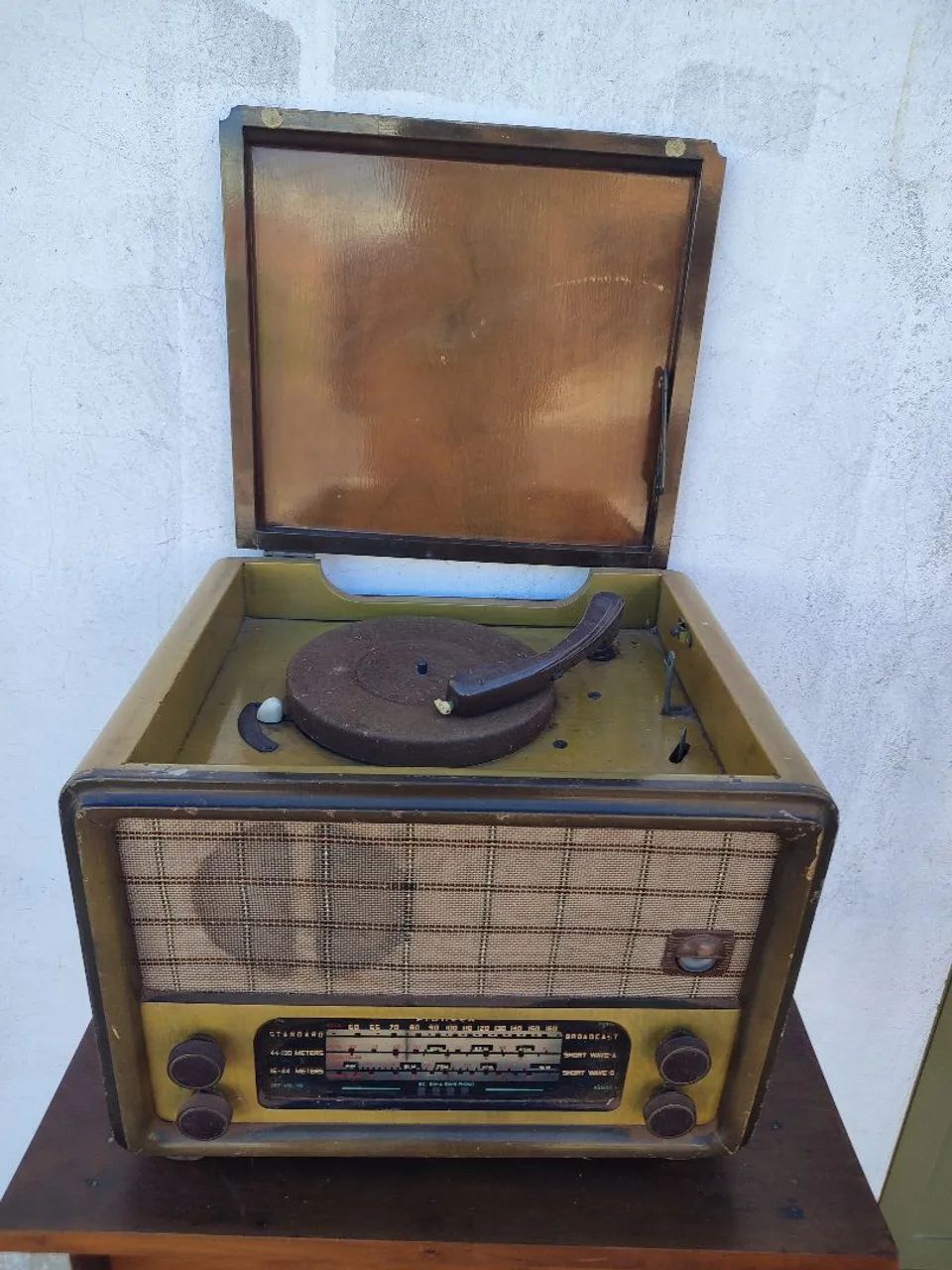 rádio antigo 