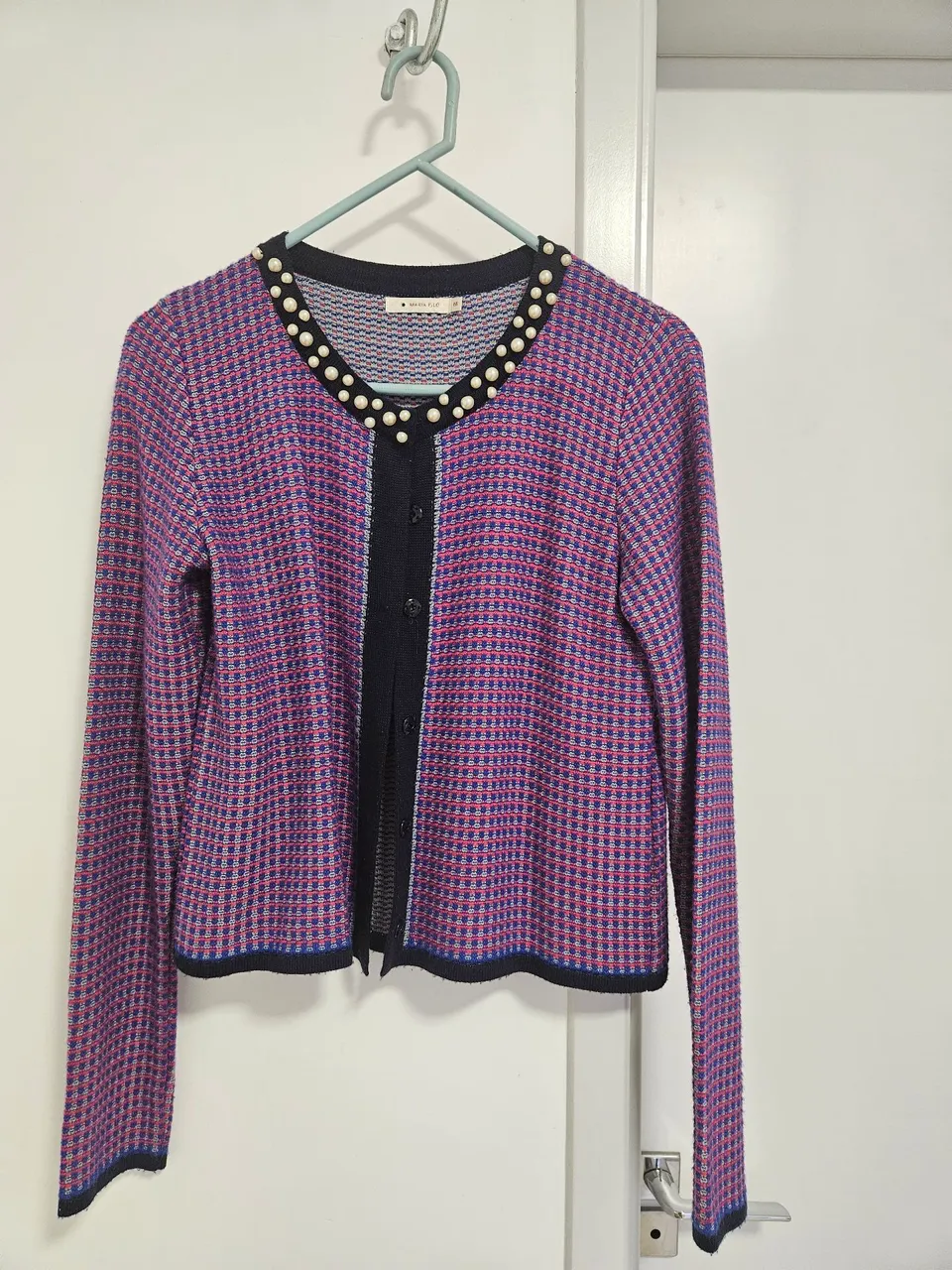 Cardigan Feminino com Detalhes em Pérolas - Maria Filo- P