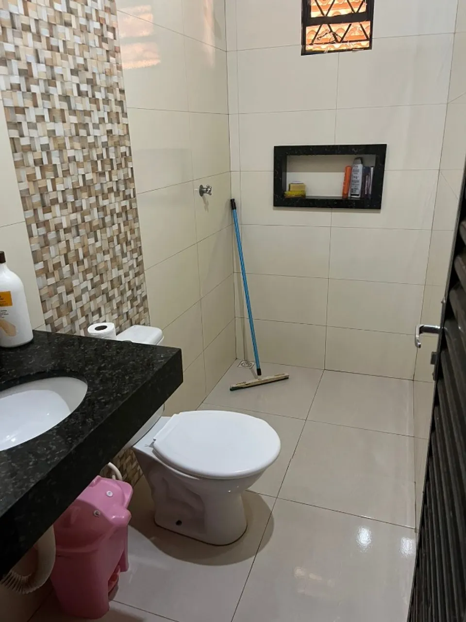 Casas em luzimangues