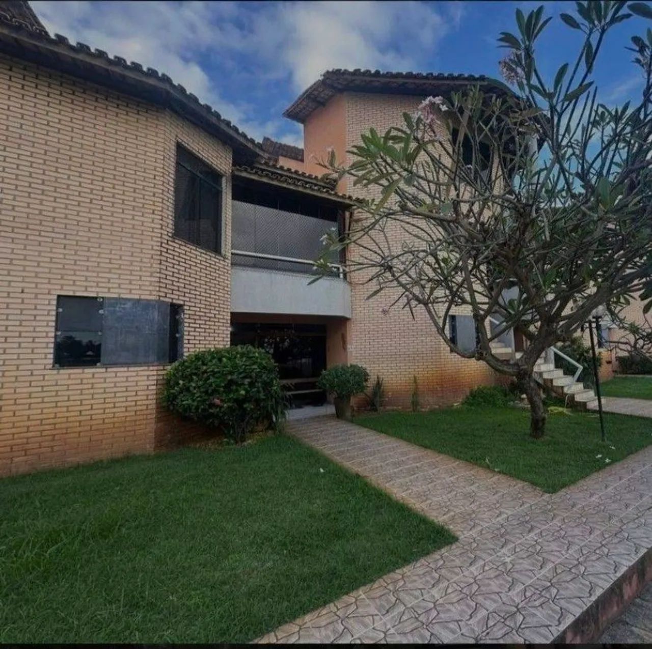 Vendo/Troco Casa Duplex em frente à praia da Aruana
