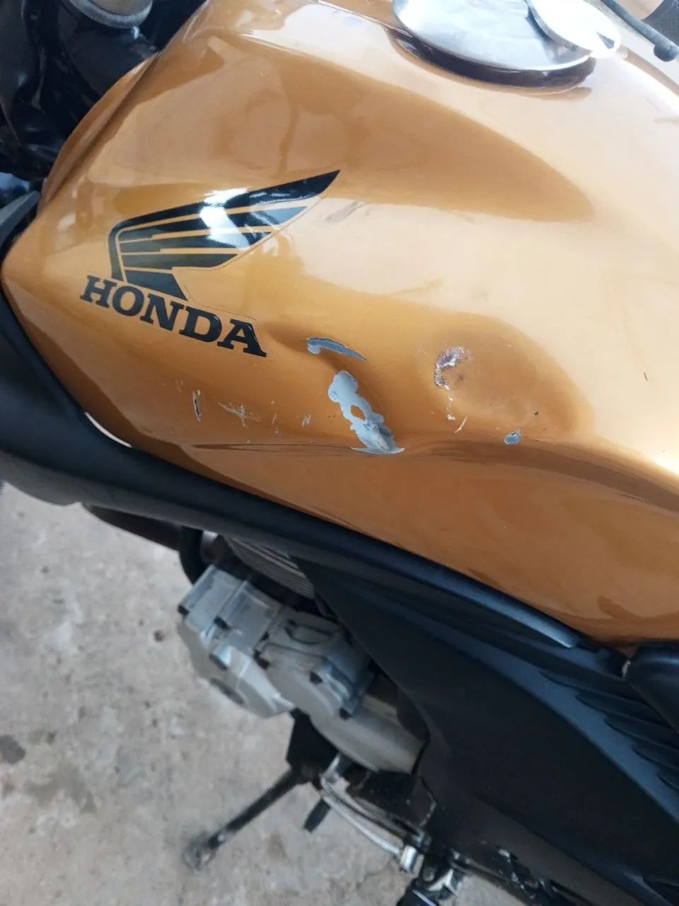 Vendo cb300r motor e cabeçote feito a 2 dias original Honda! - Foto 3