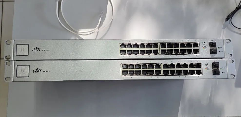 Switch Ubiquiti US-2464312831451395121