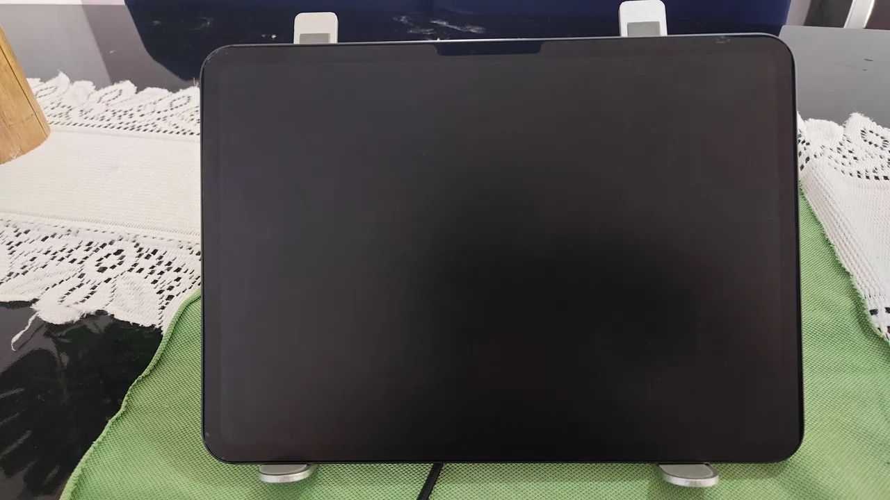 iPad m5 de 11 seminovo