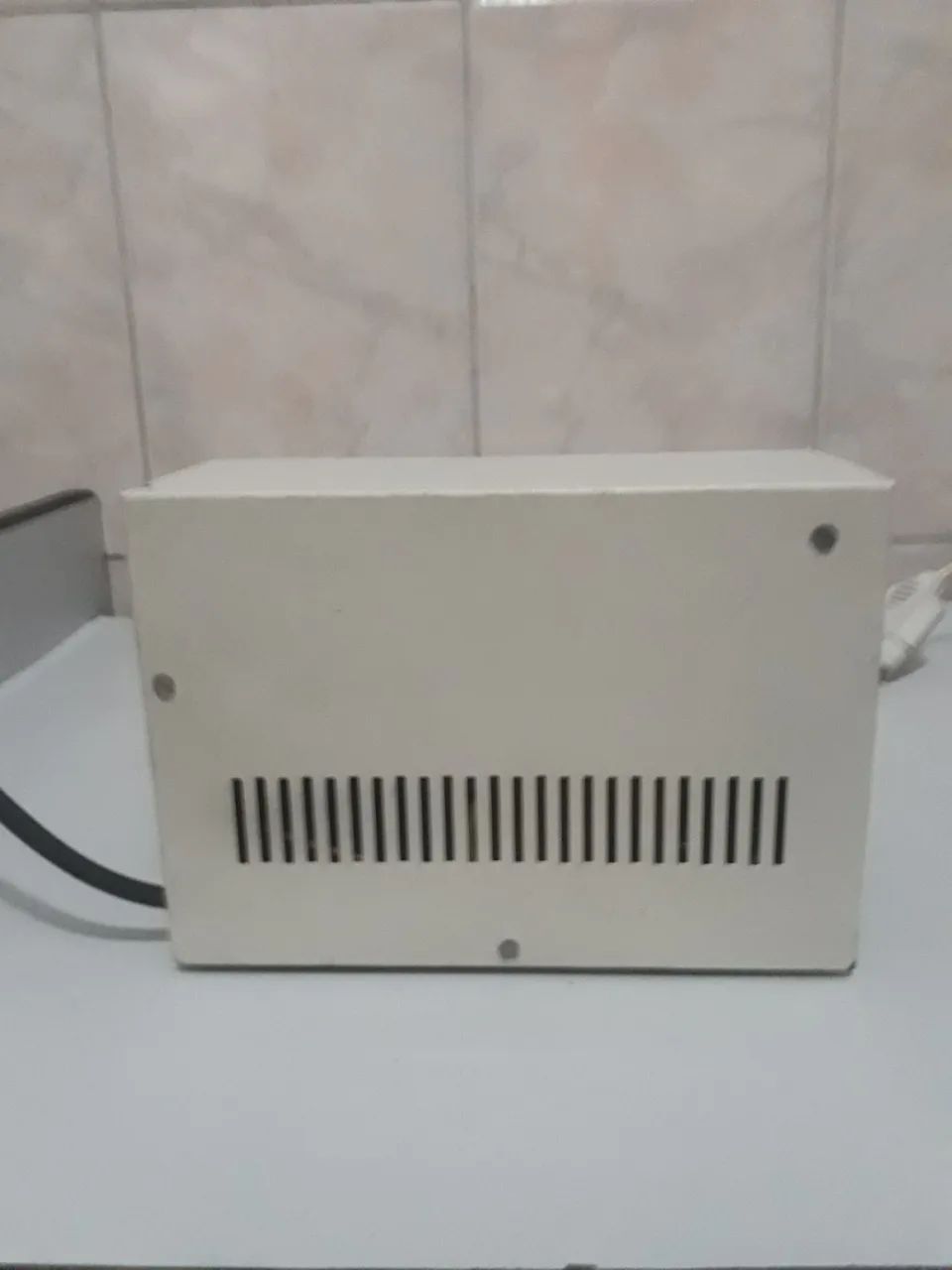estabilizador compacto potência  1000W  voltagem 110W - Foto 4