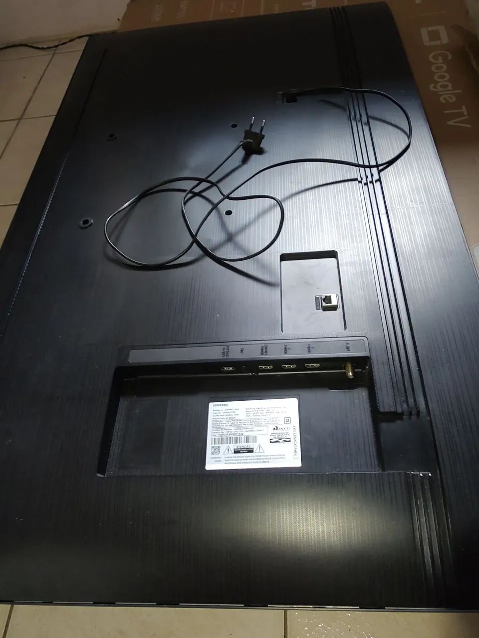 vendo uma tv Samsung de 50 polegadas com a tela trincada más funcionando  - Foto 3