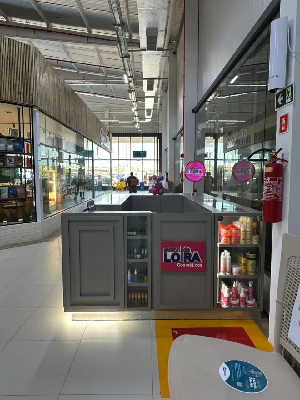 Excelente Oportunidade, 2 Quiosques todo pronto medindo 6 metros cada. - Foto 4