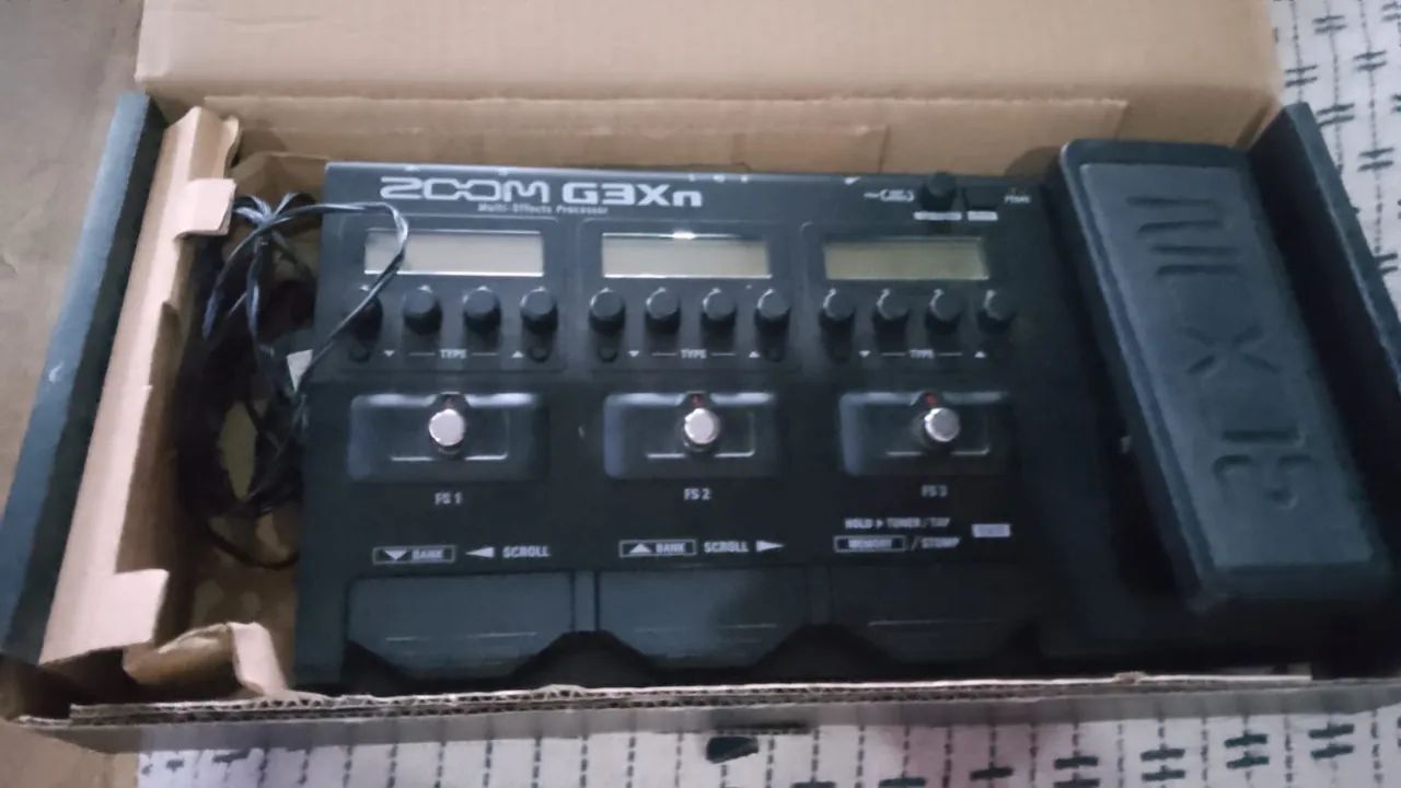 Pedaleira zoom G3Fxn 