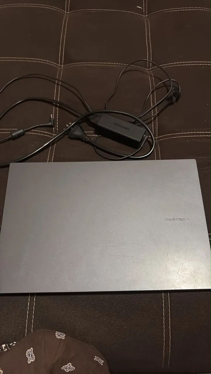     Samsung Book  - Foto 3
