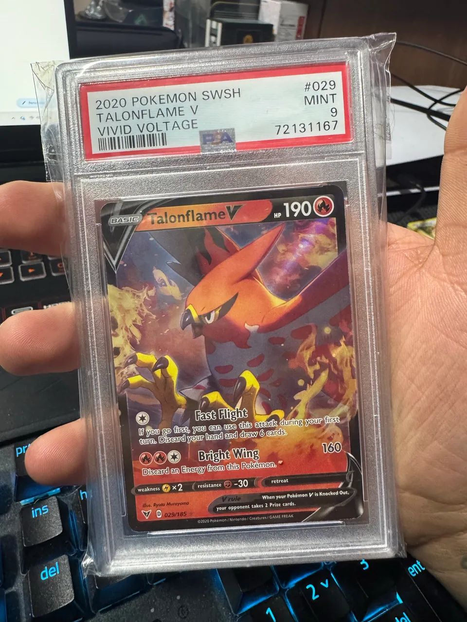 Carta graduada Pokémon psA 9 Talonflame V - Foto 4