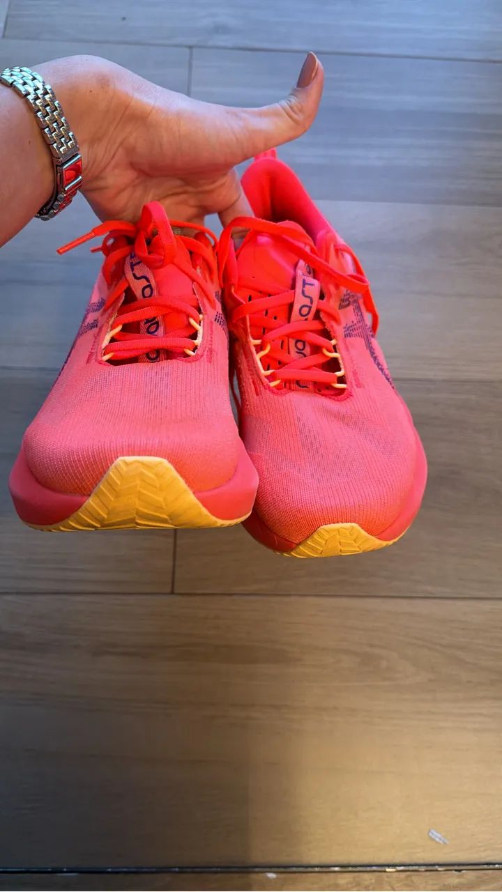 Vendo tênis asics novablast 5