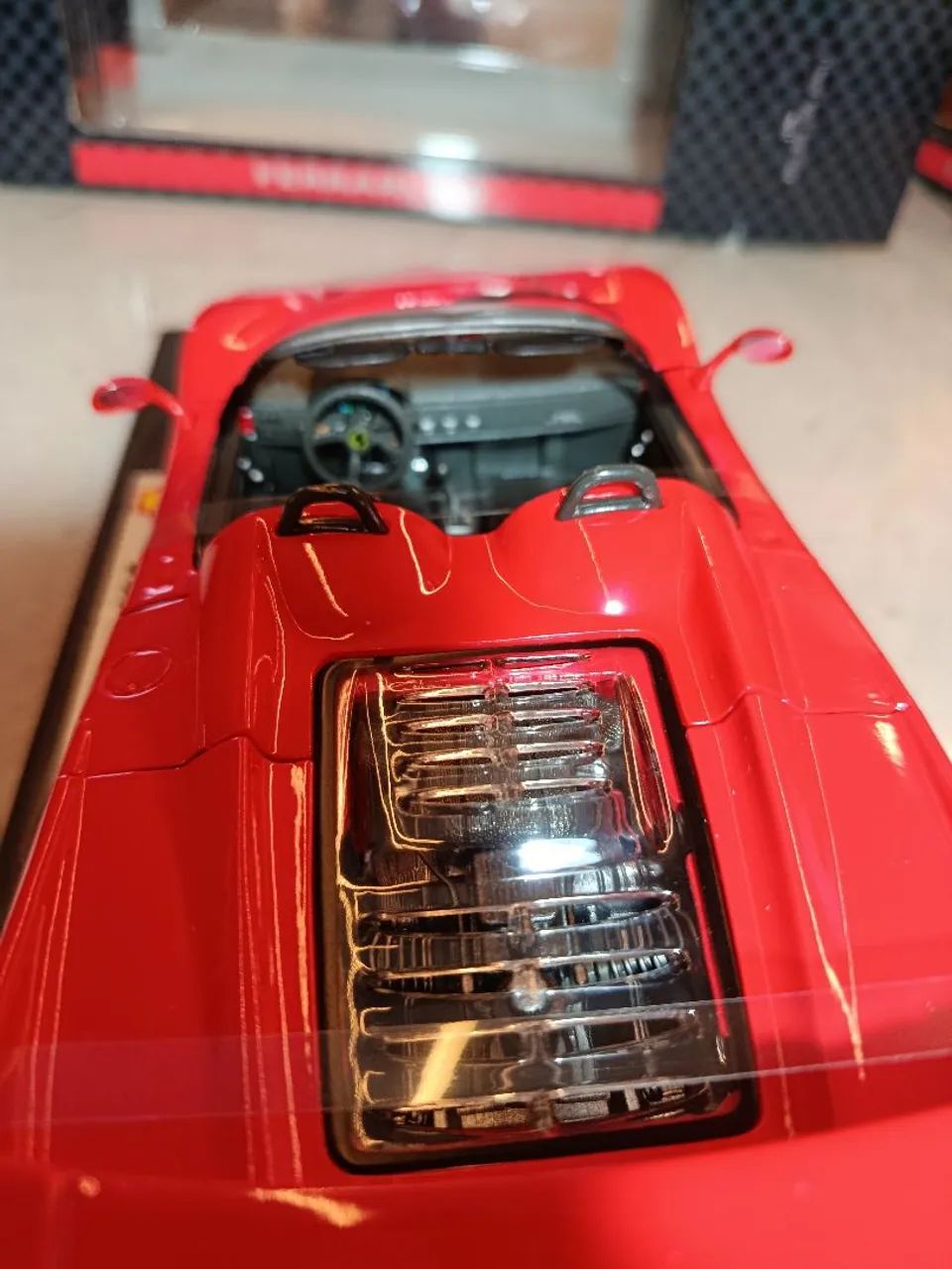Maisto Ferrari F50 Shell Collection 1:18 Na caixa - Foto 5