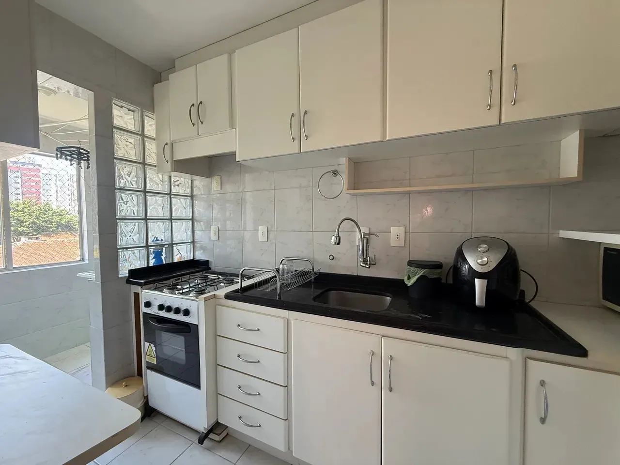 Apartamento mobiliado com 3 quartos para locação no Centro de Florianópolis - Foto 2